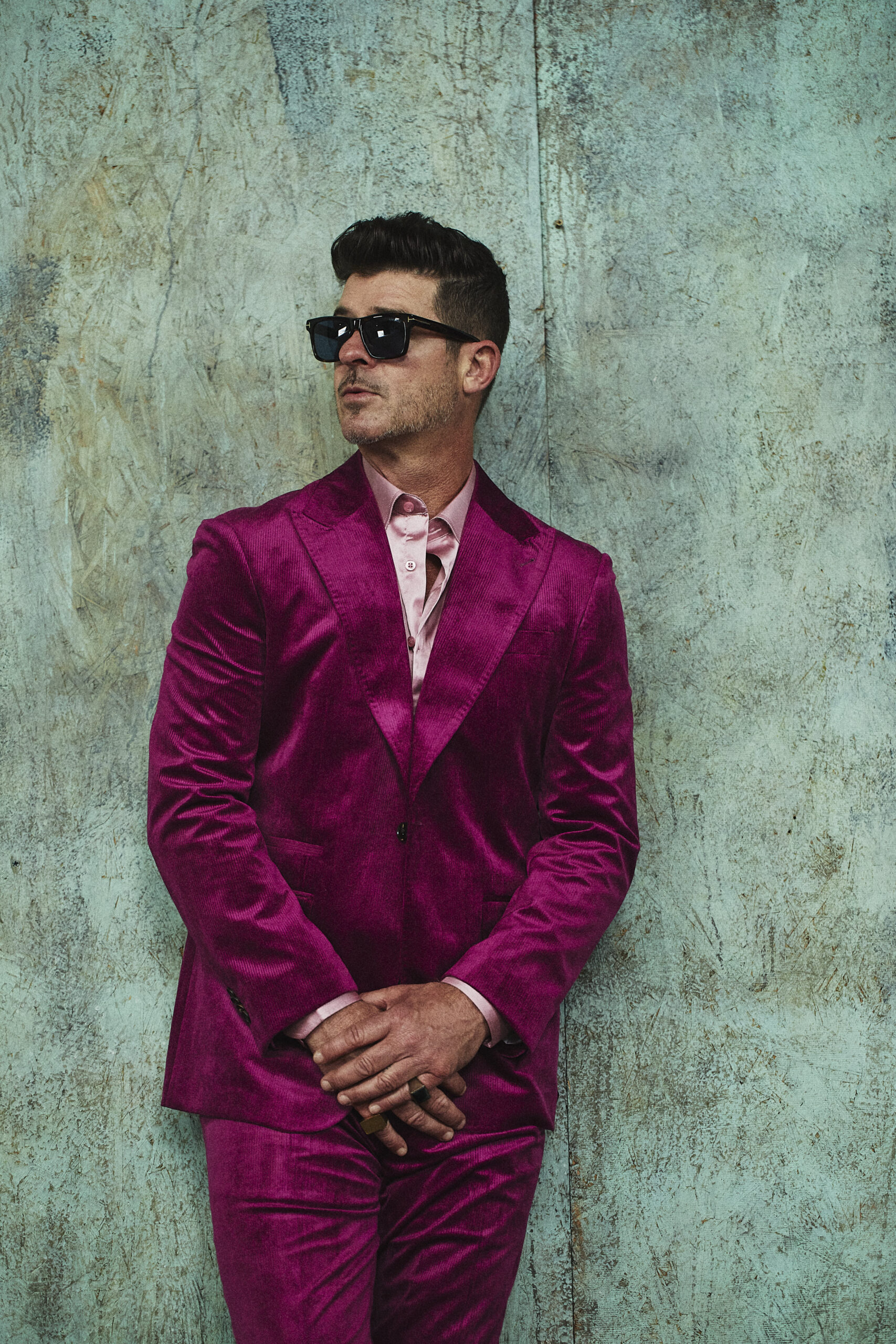 Robin Thicke Photo 238 Robin Thicke, Saturday night headliner at the Cathedral City Hot Air Balloon Festival